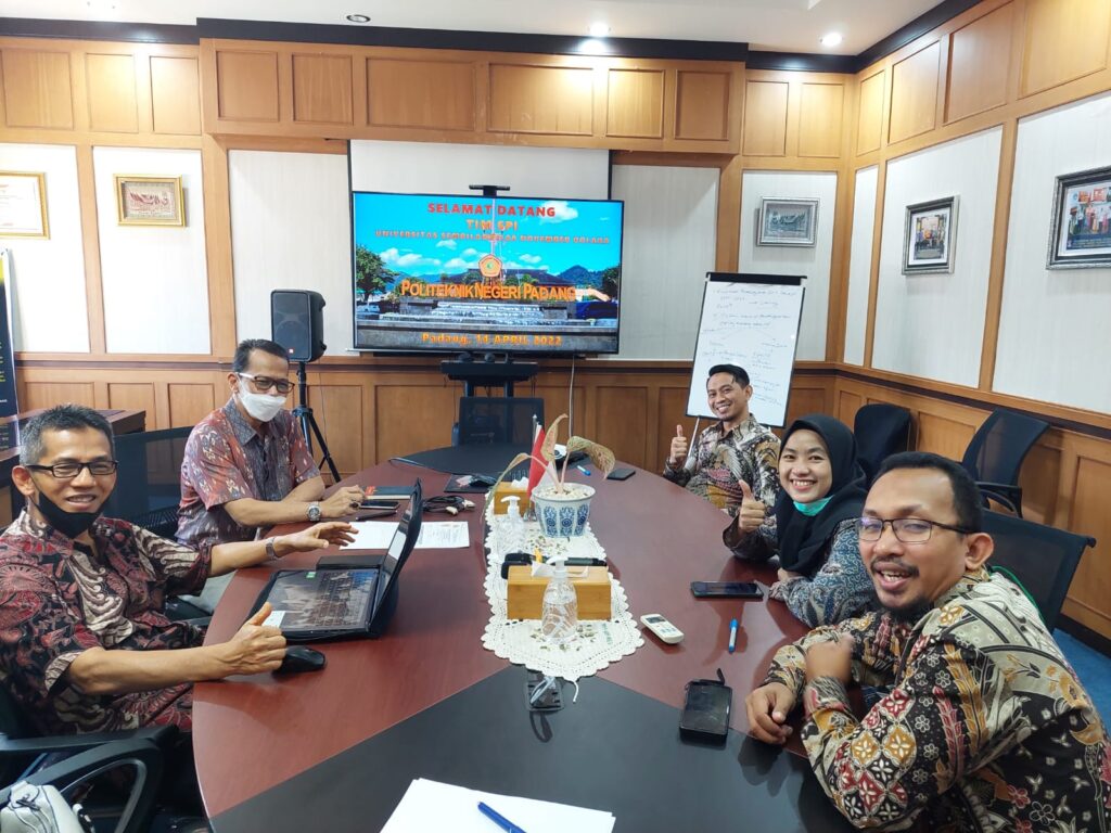 Menerima kunjungan dari tim SPI Universitas Sembilan Belas November Kolaka, Sulawesi Tenggara